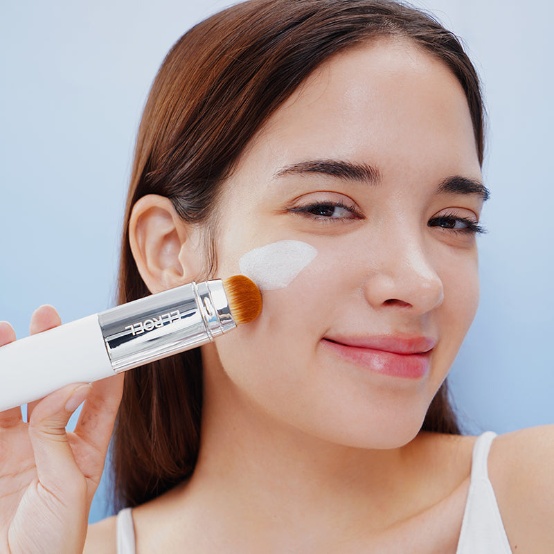 Magic Tone Adapt  Cream- Color-Changing Foundation Stick